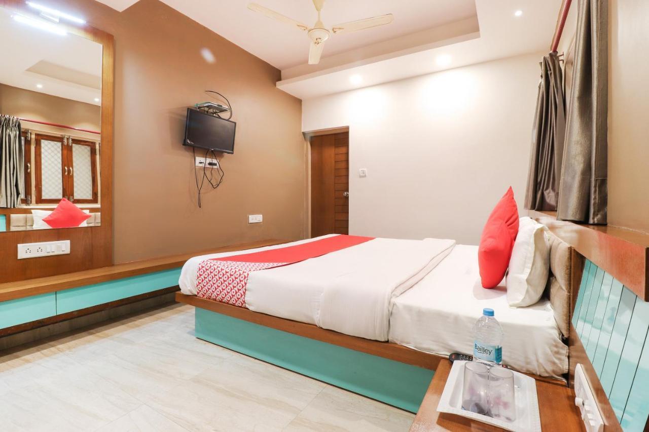 Oyo 26781 Hotel Raghupati Ayodhya Extérieur photo
