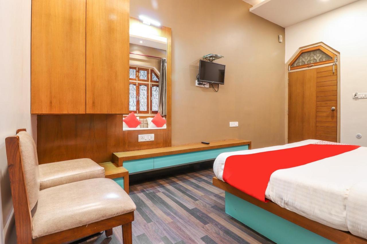 Oyo 26781 Hotel Raghupati Ayodhya Extérieur photo