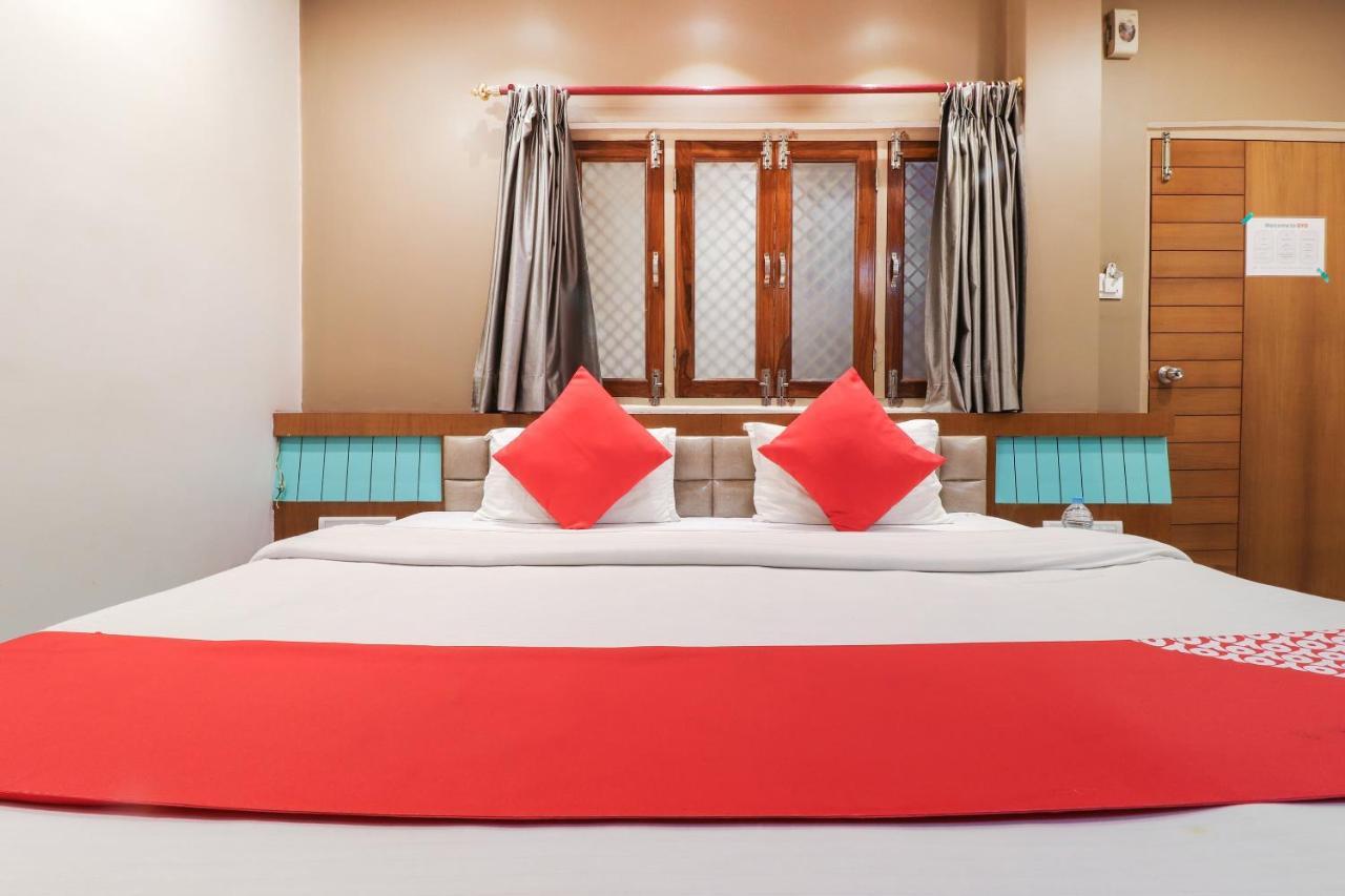Oyo 26781 Hotel Raghupati Ayodhya Extérieur photo