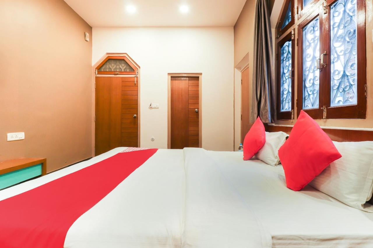 Oyo 26781 Hotel Raghupati Ayodhya Extérieur photo